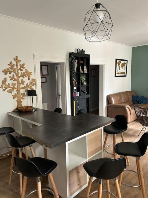 Madras Apartment Сет Екстериор снимка