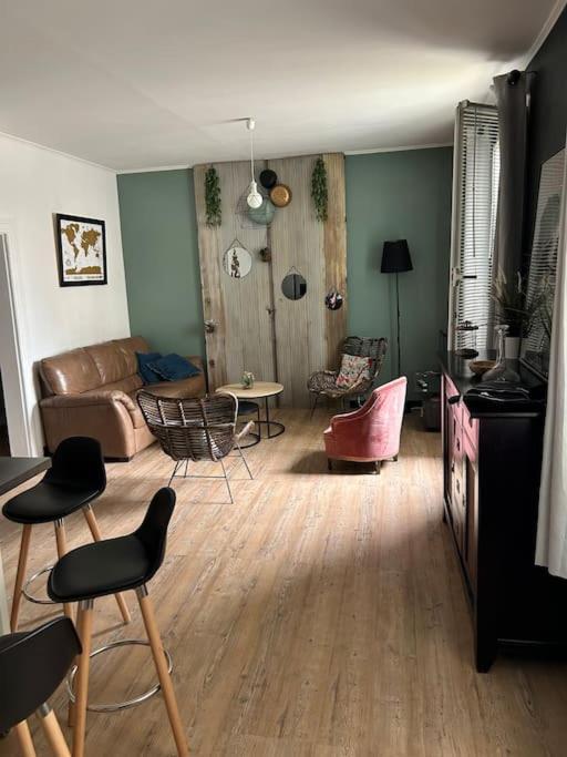 Madras Apartment Сет Екстериор снимка